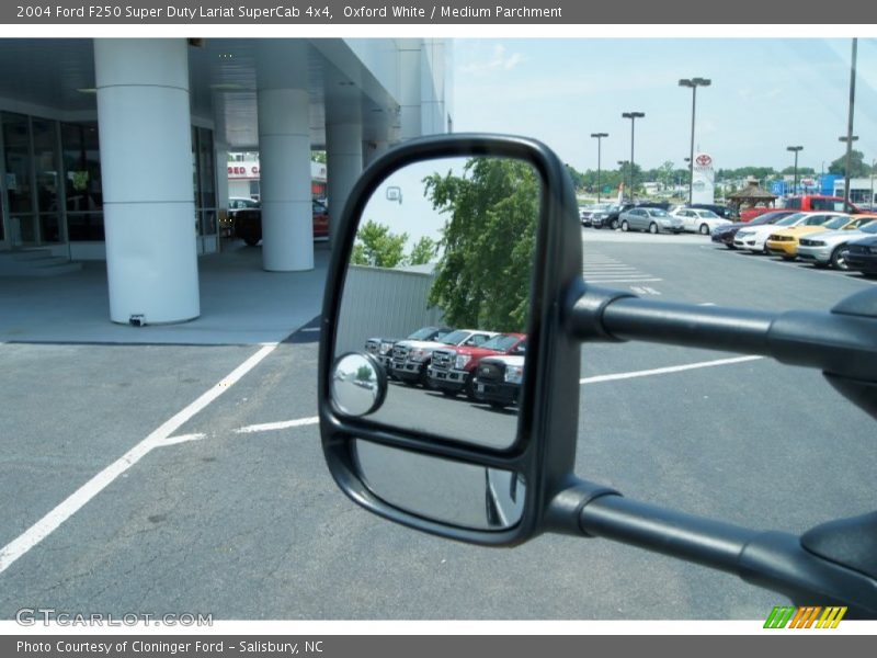 Oxford White / Medium Parchment 2004 Ford F250 Super Duty Lariat SuperCab 4x4