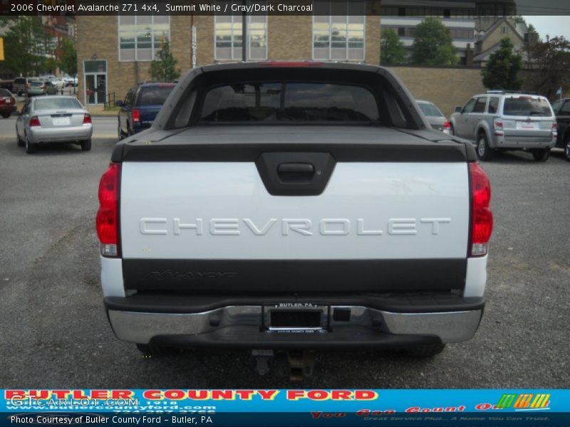 Summit White / Gray/Dark Charcoal 2006 Chevrolet Avalanche Z71 4x4