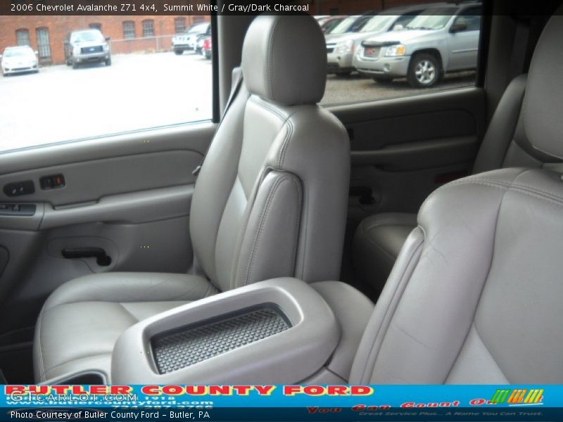 Summit White / Gray/Dark Charcoal 2006 Chevrolet Avalanche Z71 4x4
