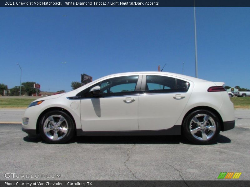  2011 Volt Hatchback White Diamond Tricoat