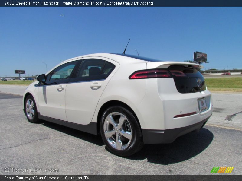  2011 Volt Hatchback White Diamond Tricoat