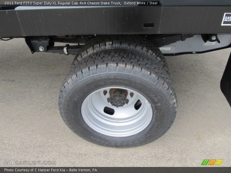  2011 F350 Super Duty XL Regular Cab 4x4 Chassis Stake Truck Wheel