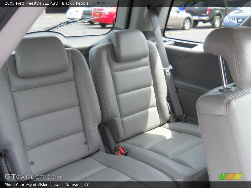 Black / Pebble 2005 Ford Freestyle SEL AWD