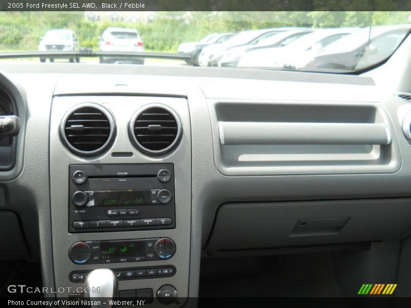 Black / Pebble 2005 Ford Freestyle SEL AWD