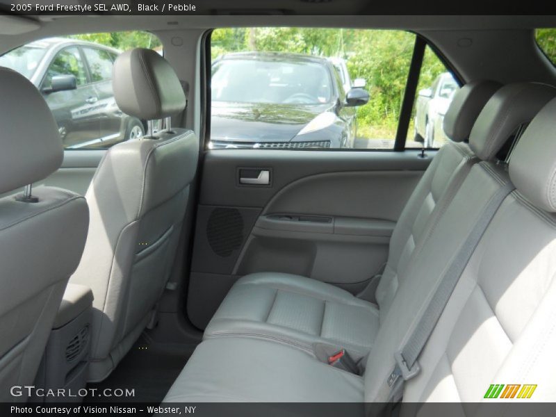 Black / Pebble 2005 Ford Freestyle SEL AWD