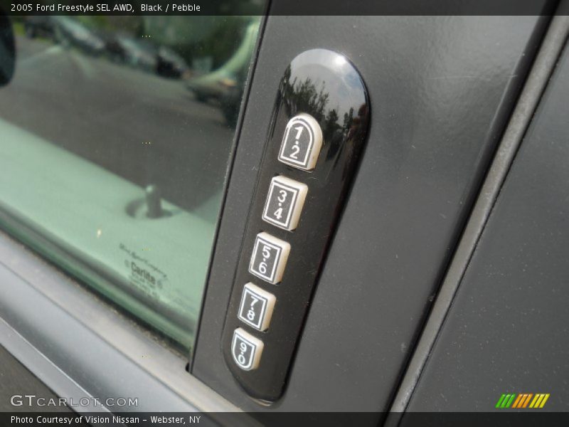 Black / Pebble 2005 Ford Freestyle SEL AWD