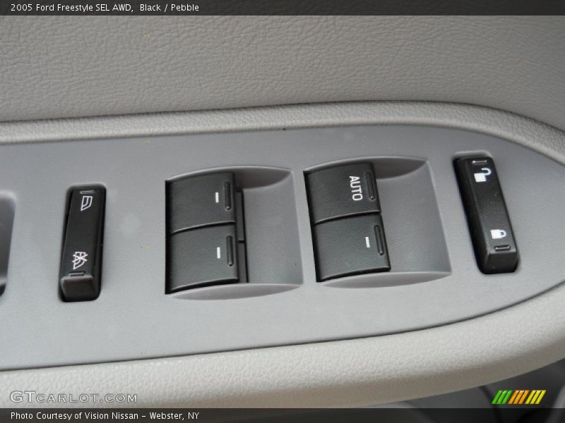 Black / Pebble 2005 Ford Freestyle SEL AWD