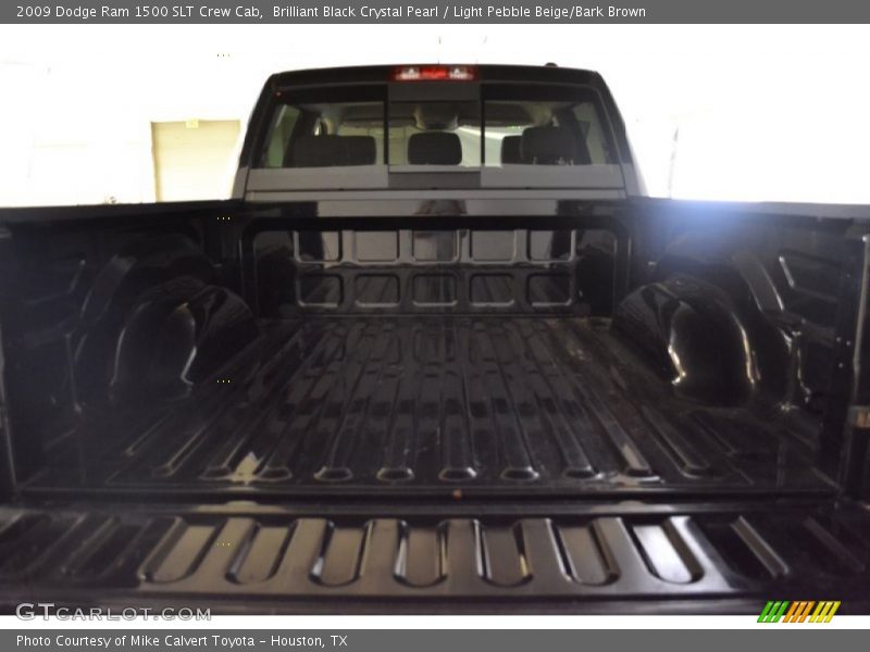 Brilliant Black Crystal Pearl / Light Pebble Beige/Bark Brown 2009 Dodge Ram 1500 SLT Crew Cab