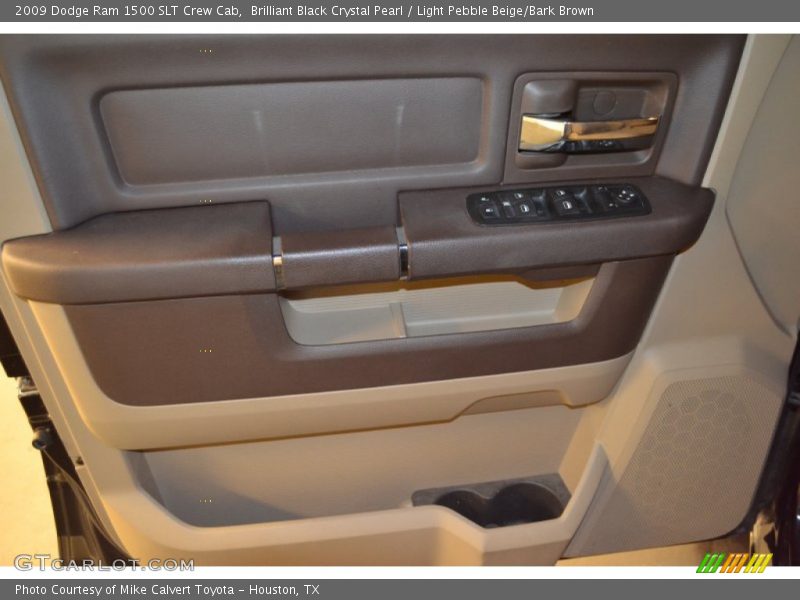 Brilliant Black Crystal Pearl / Light Pebble Beige/Bark Brown 2009 Dodge Ram 1500 SLT Crew Cab