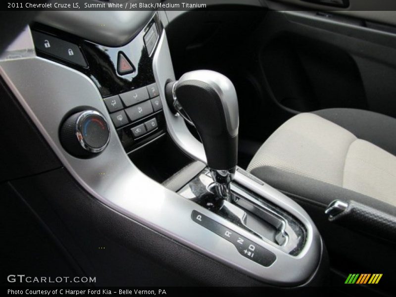 Summit White / Jet Black/Medium Titanium 2011 Chevrolet Cruze LS