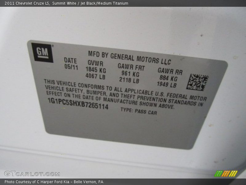 Summit White / Jet Black/Medium Titanium 2011 Chevrolet Cruze LS
