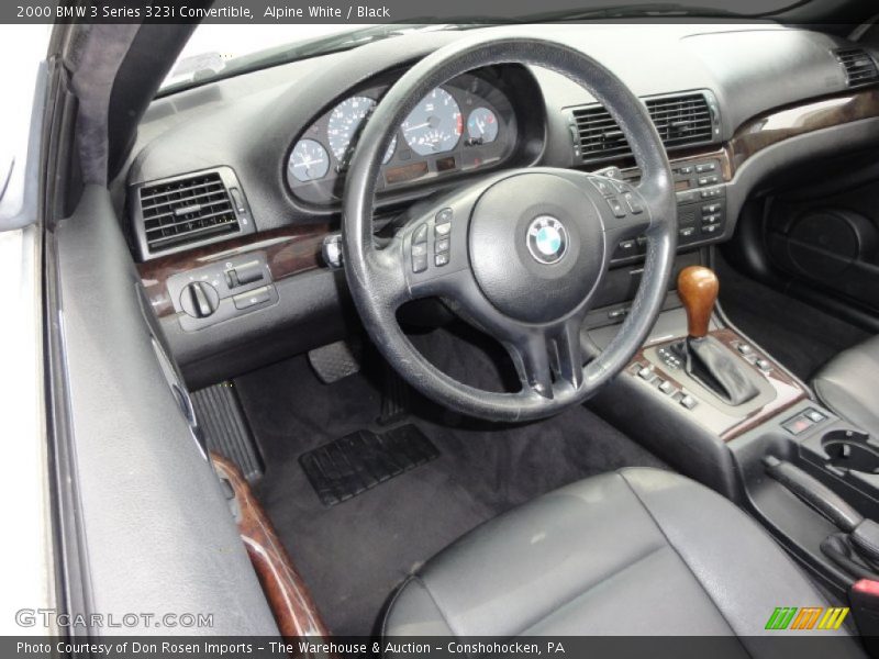 Dashboard of 2000 3 Series 323i Convertible
