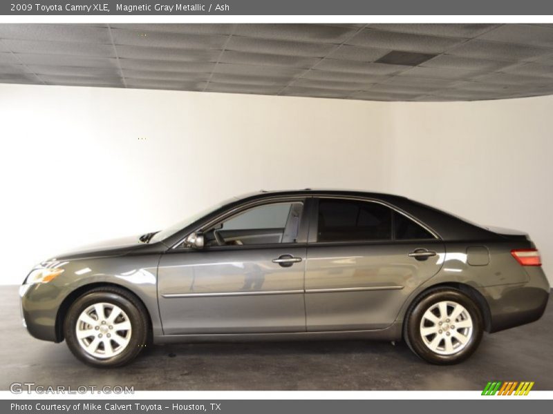 Magnetic Gray Metallic / Ash 2009 Toyota Camry XLE