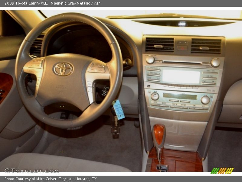 Magnetic Gray Metallic / Ash 2009 Toyota Camry XLE