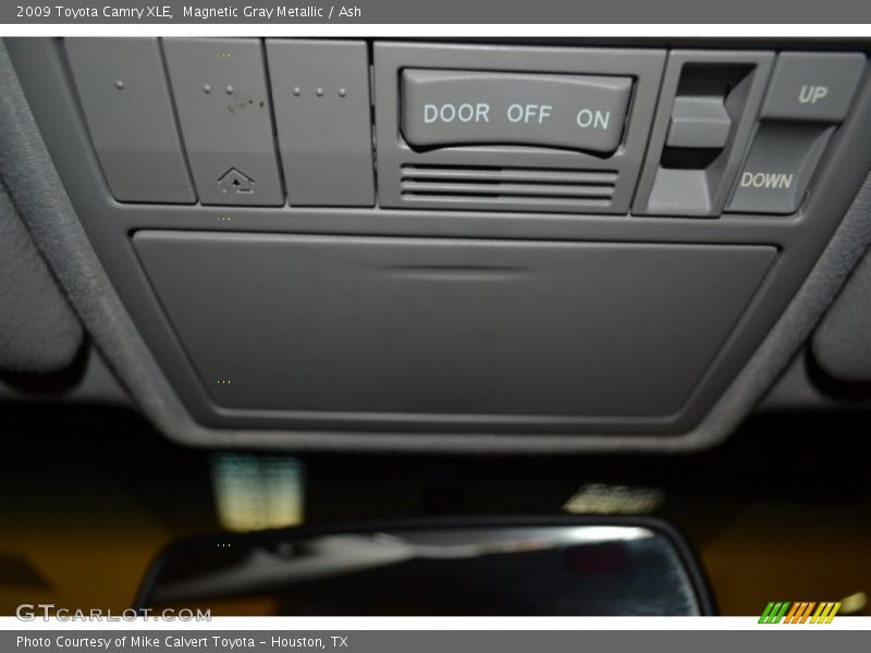 Magnetic Gray Metallic / Ash 2009 Toyota Camry XLE