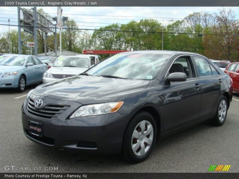 Magnetic Gray Metallic / Ash 2009 Toyota Camry LE