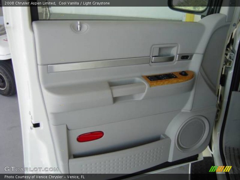 Cool Vanilla / Light Graystone 2008 Chrysler Aspen Limited