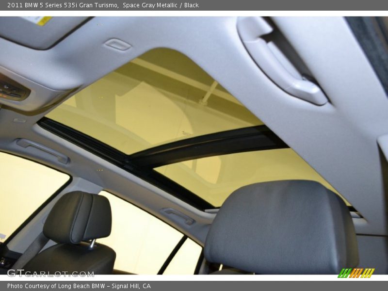 Sunroof of 2011 5 Series 535i Gran Turismo