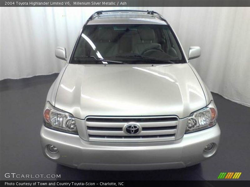Millenium Silver Metallic / Ash 2004 Toyota Highlander Limited V6