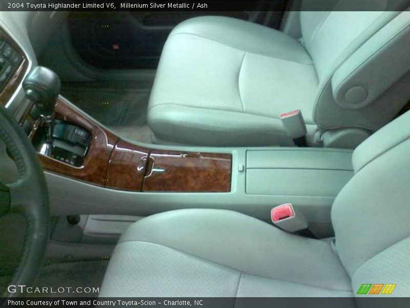 Millenium Silver Metallic / Ash 2004 Toyota Highlander Limited V6