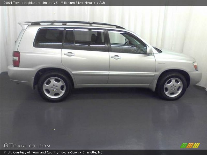 Millenium Silver Metallic / Ash 2004 Toyota Highlander Limited V6
