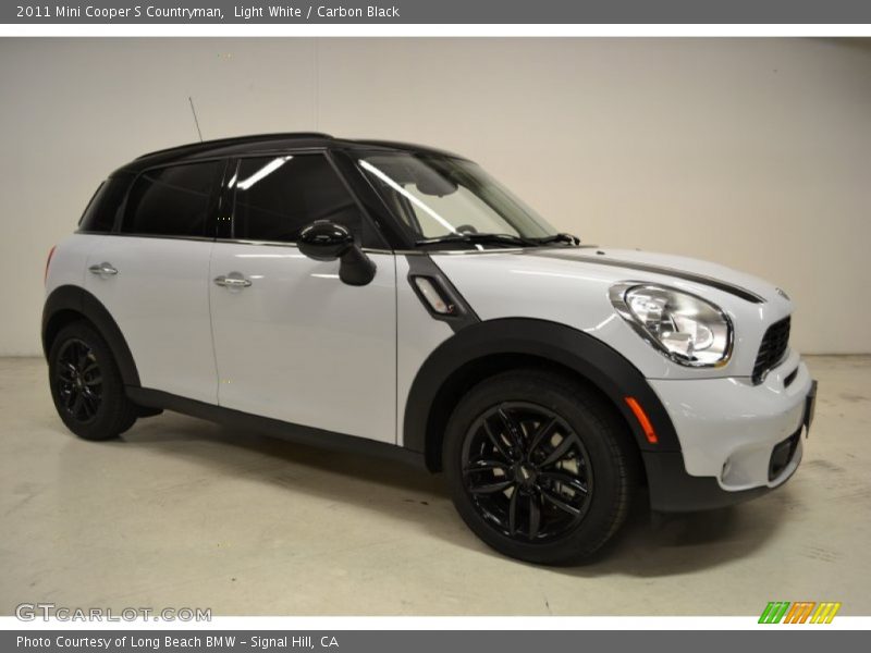 Light White / Carbon Black 2011 Mini Cooper S Countryman