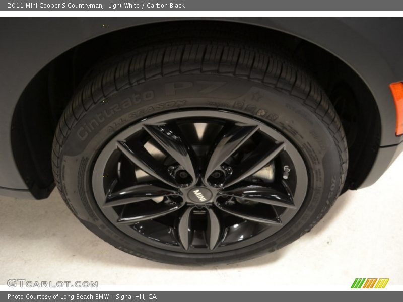 Light White / Carbon Black 2011 Mini Cooper S Countryman