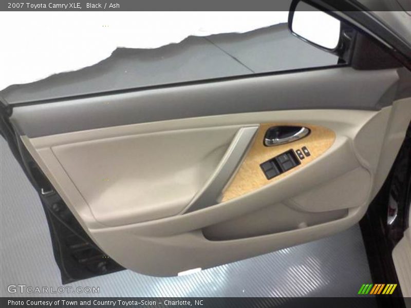 Black / Ash 2007 Toyota Camry XLE