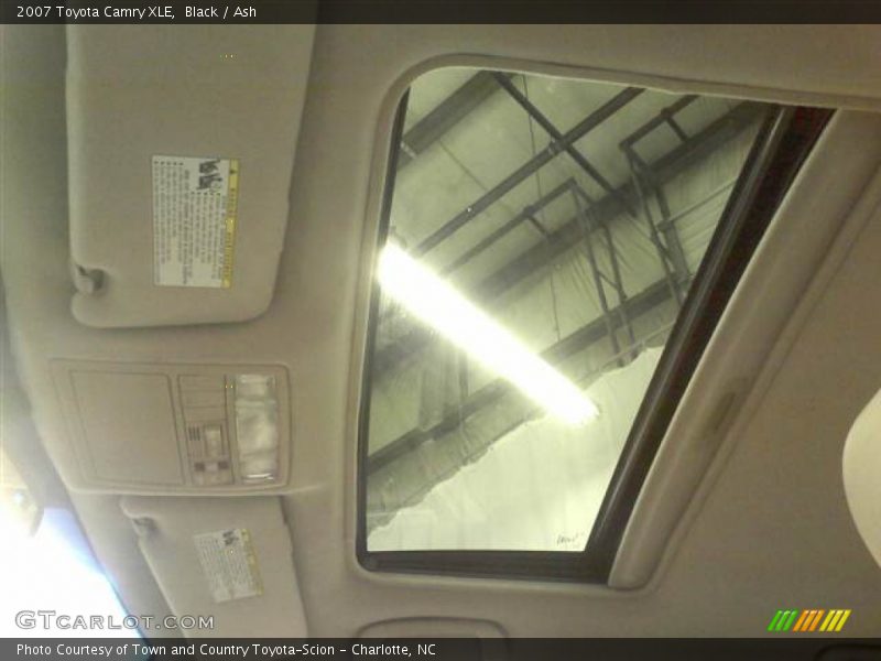 Black / Ash 2007 Toyota Camry XLE