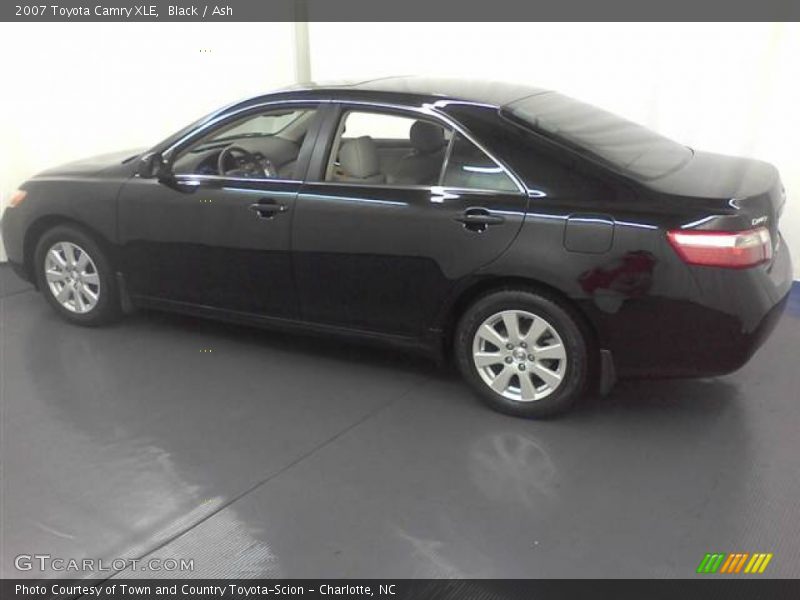 Black / Ash 2007 Toyota Camry XLE
