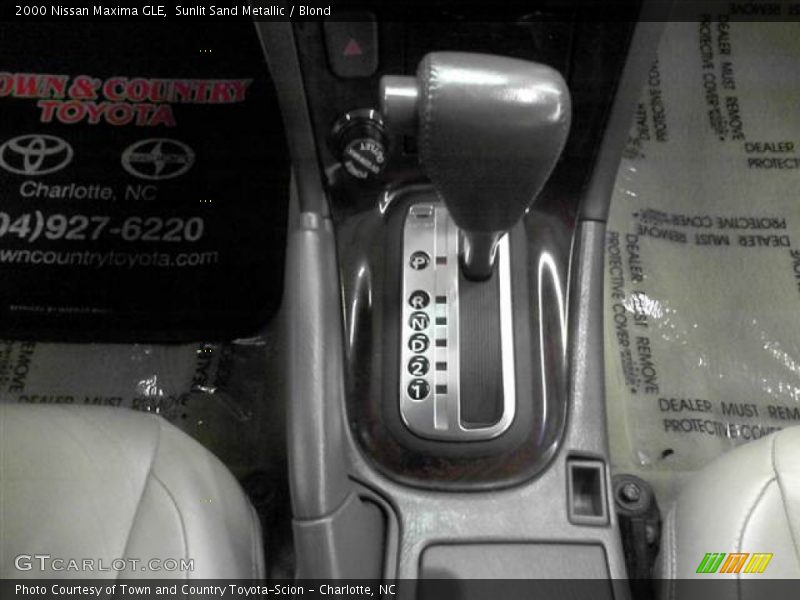 Sunlit Sand Metallic / Blond 2000 Nissan Maxima GLE