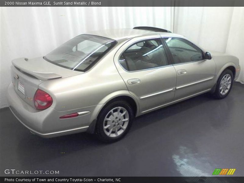 Sunlit Sand Metallic / Blond 2000 Nissan Maxima GLE