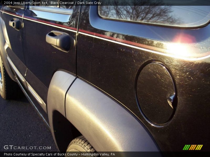 Black Clearcoat / Dark Slate Gray 2004 Jeep Liberty Sport 4x4