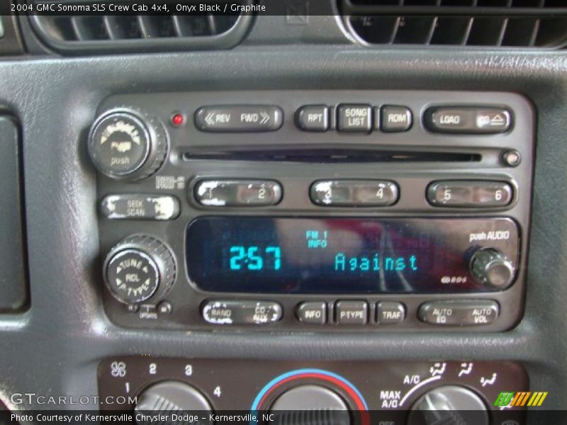 Onyx Black / Graphite 2004 GMC Sonoma SLS Crew Cab 4x4