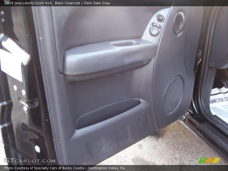 Black Clearcoat / Dark Slate Gray 2004 Jeep Liberty Sport 4x4
