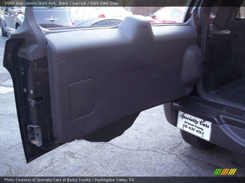 Black Clearcoat / Dark Slate Gray 2004 Jeep Liberty Sport 4x4