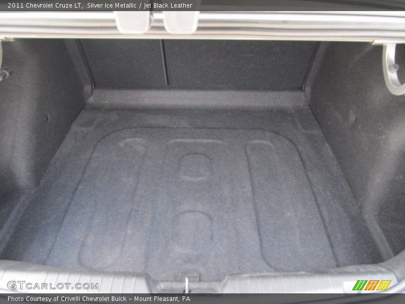 Silver Ice Metallic / Jet Black Leather 2011 Chevrolet Cruze LT