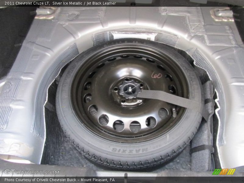 Silver Ice Metallic / Jet Black Leather 2011 Chevrolet Cruze LT