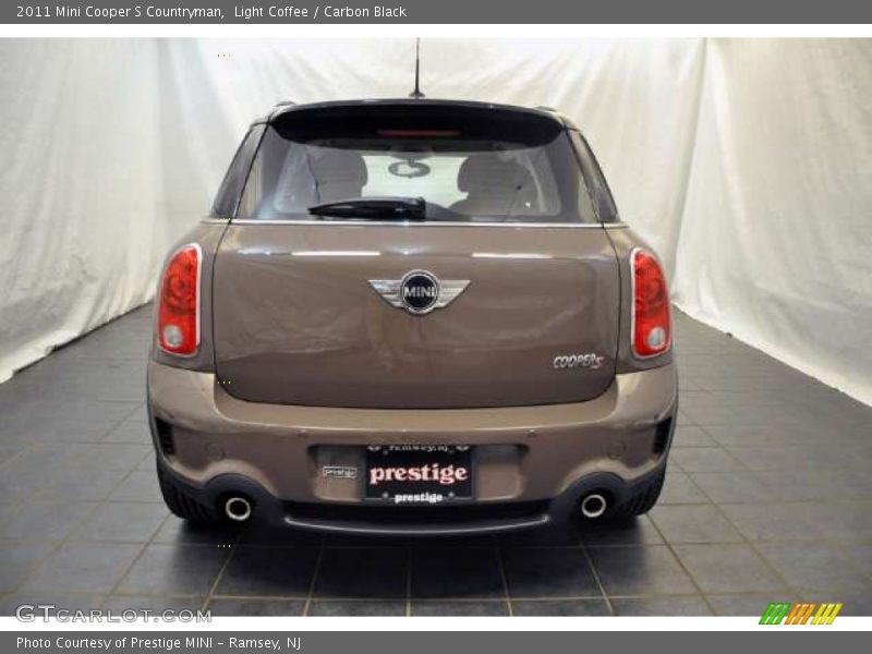 Light Coffee / Carbon Black 2011 Mini Cooper S Countryman