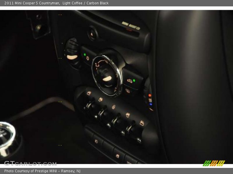 Light Coffee / Carbon Black 2011 Mini Cooper S Countryman