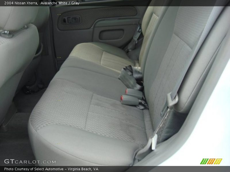 Avalanche White / Gray 2004 Nissan Xterra