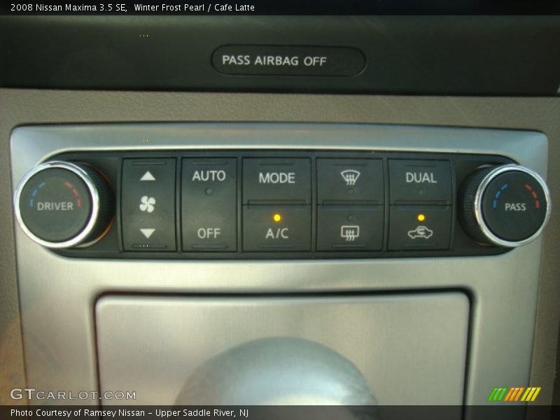 Winter Frost Pearl / Cafe Latte 2008 Nissan Maxima 3.5 SE