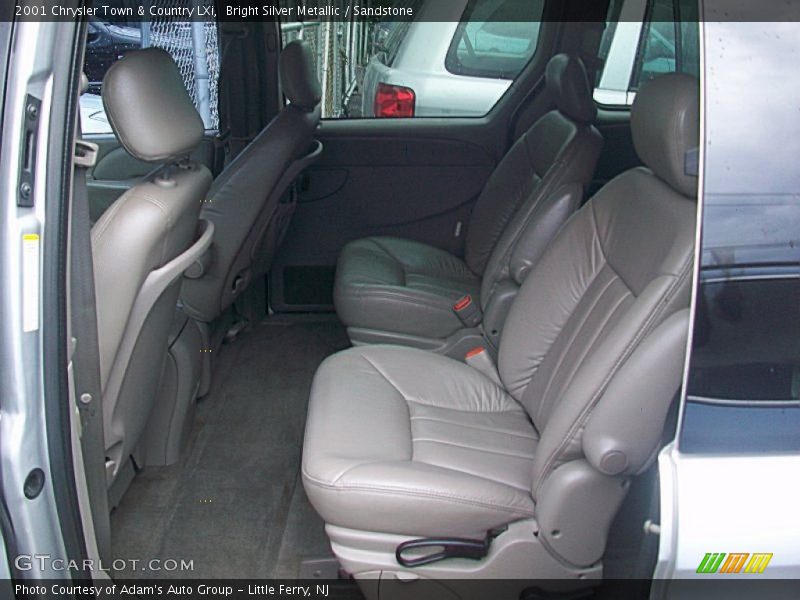 Bright Silver Metallic / Sandstone 2001 Chrysler Town & Country LXi