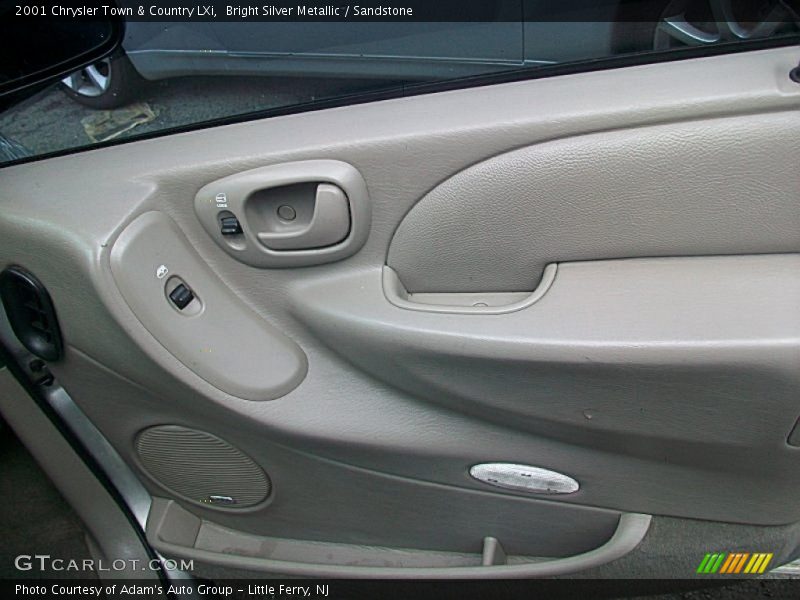Bright Silver Metallic / Sandstone 2001 Chrysler Town & Country LXi