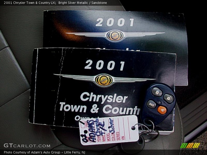 Books/Manuals of 2001 Town & Country LXi