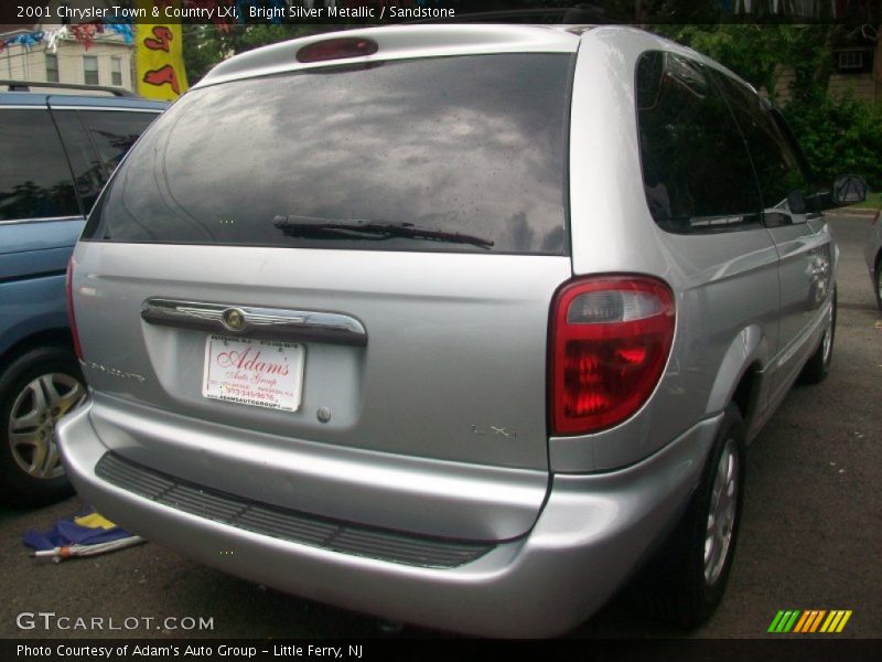 Bright Silver Metallic / Sandstone 2001 Chrysler Town & Country LXi