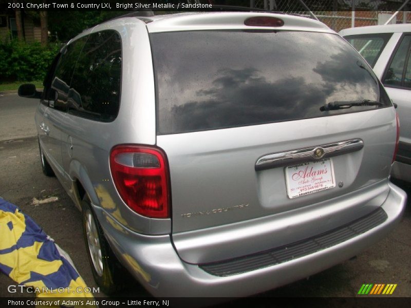Bright Silver Metallic / Sandstone 2001 Chrysler Town & Country LXi