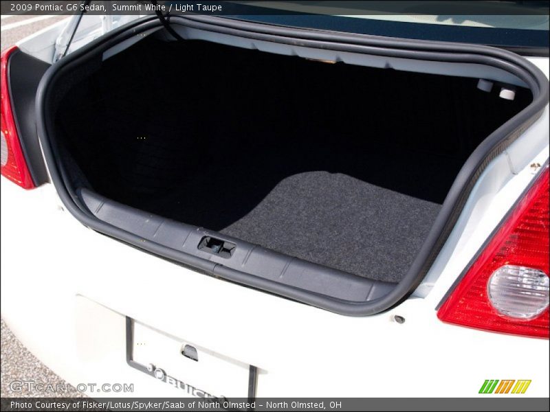 Summit White / Light Taupe 2009 Pontiac G6 Sedan
