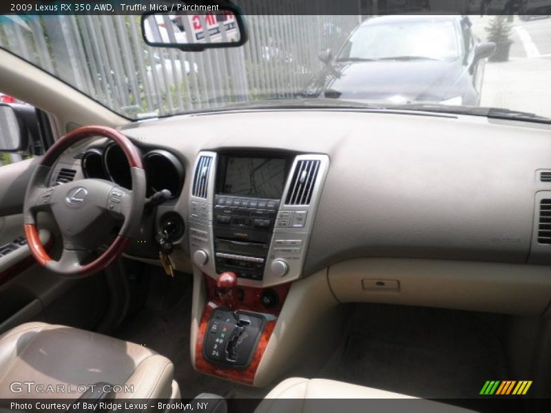 Dashboard of 2009 RX 350 AWD
