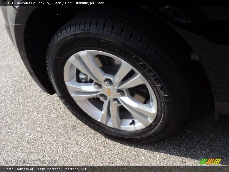 Black / Light Titanium/Jet Black 2011 Chevrolet Equinox LS